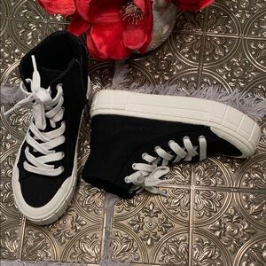 🌹Mad Love • Platform Black and White High-Top Fashion Sneakers